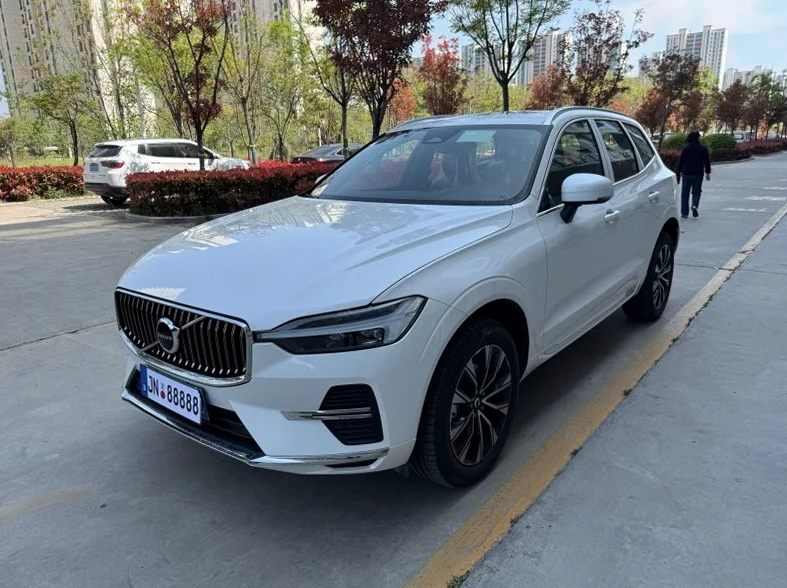 沃尔沃XC60 正面外观三