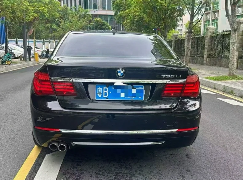 宝马7系 驾驶室