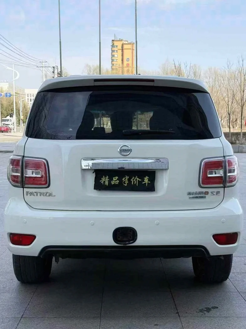 日产途乐 后面外观二