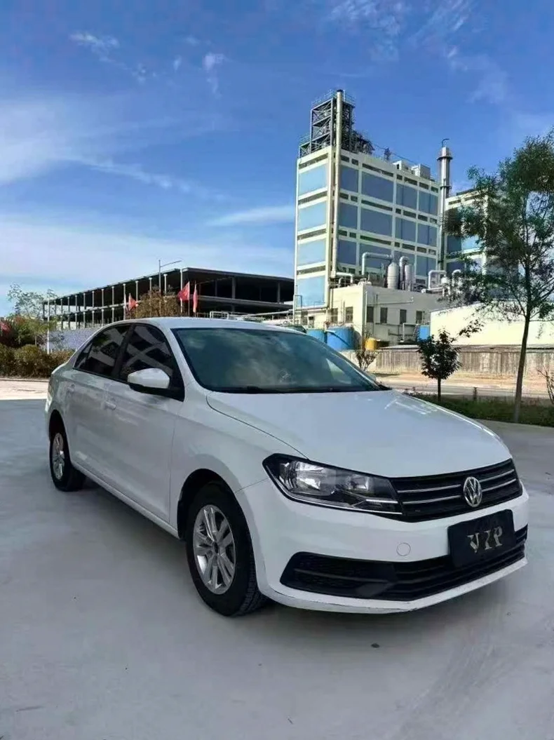 大众桑塔纳 正面外观二