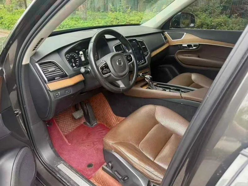 沃尔沃XC90 后面外观一