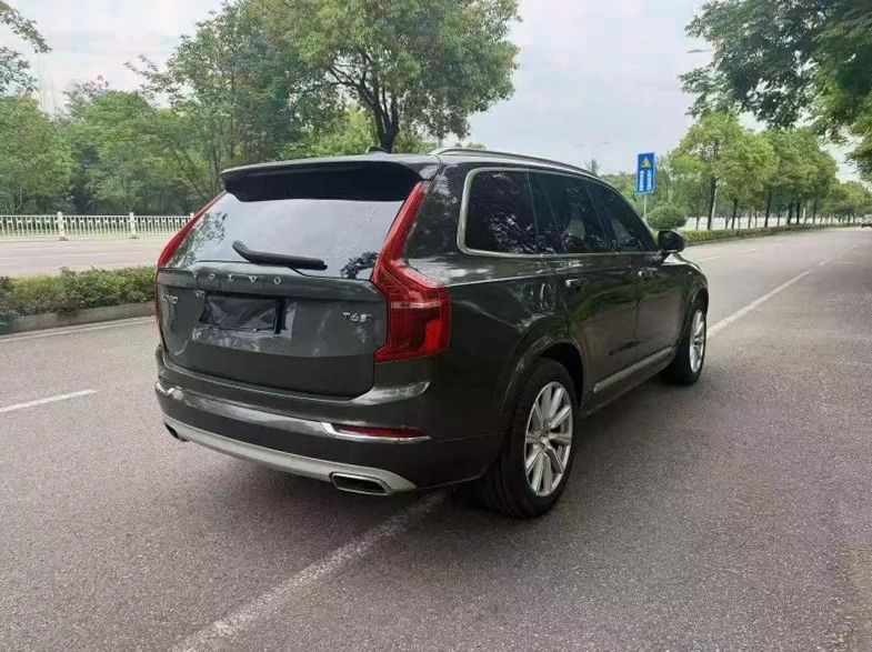 沃尔沃XC90 驾驶室