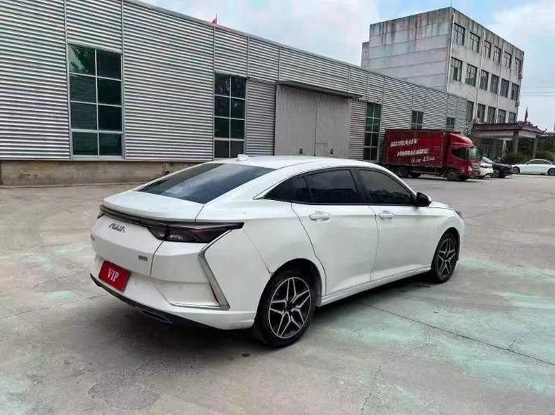 东风奕炫 后面外观三