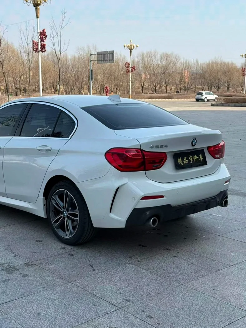 宝马1系 后面外观三