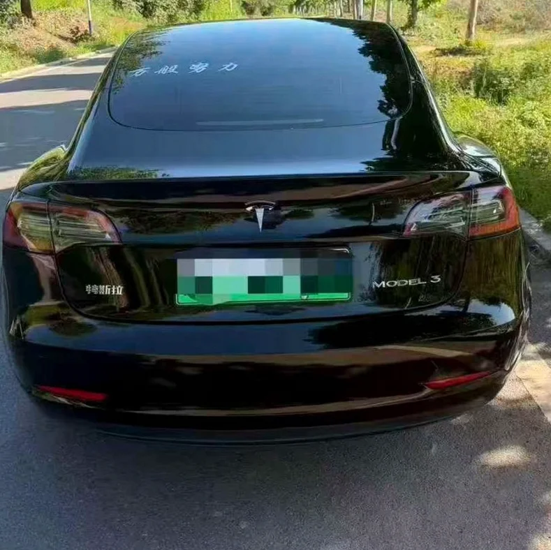 特斯拉MODEL 后面外观一