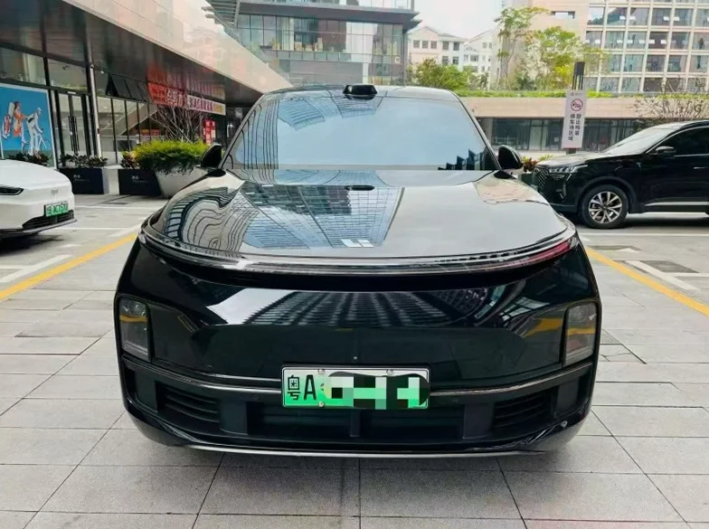 2023款 理想 L9 | 广州
