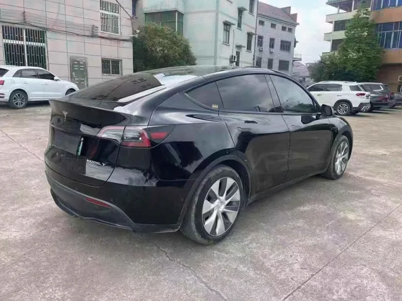 特斯拉MODEL 后面外观一