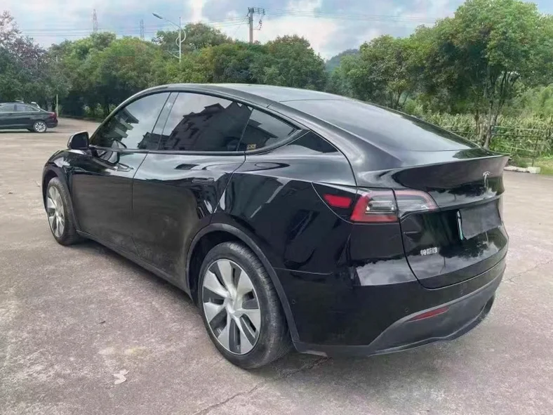 特斯拉MODEL 后面外观二