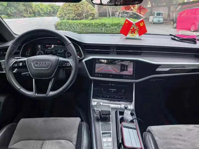 奥迪A6L 后面外观三