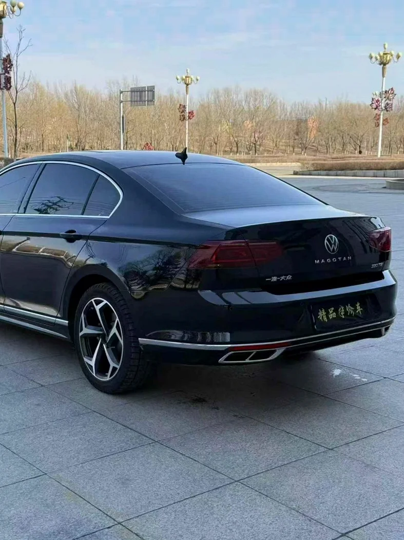 大众迈腾 后面外观三