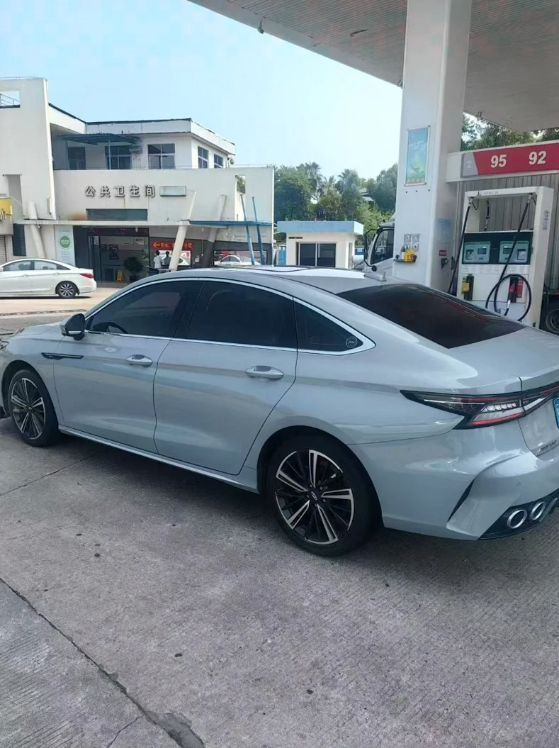 奇瑞艾瑞泽 后面外观二