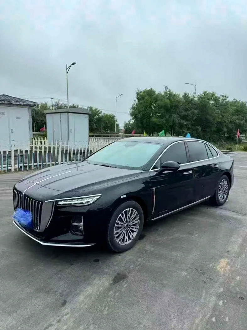 红旗H5 后面外观二