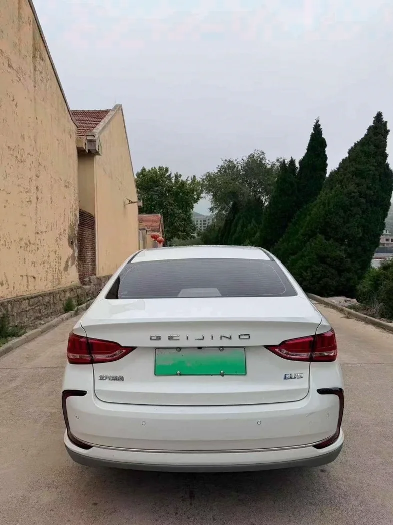 北汽新能源EU系列 驾驶室