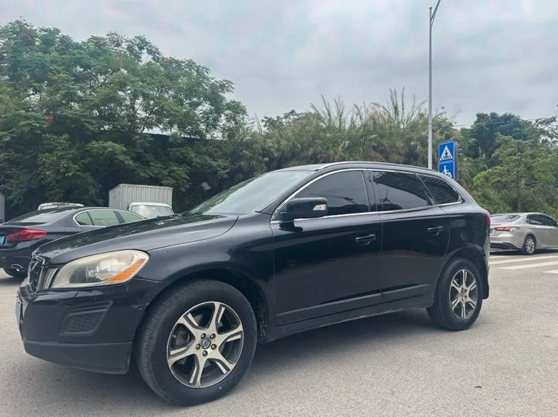 沃尔沃XC60 正面外观三