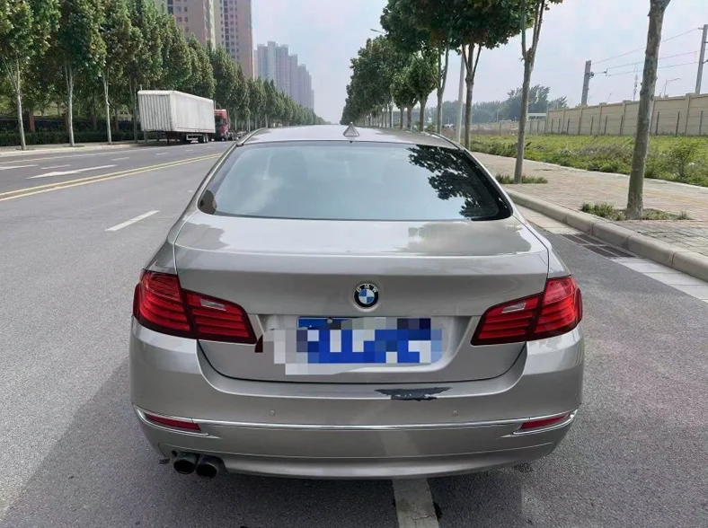 宝马5系 后面外观二