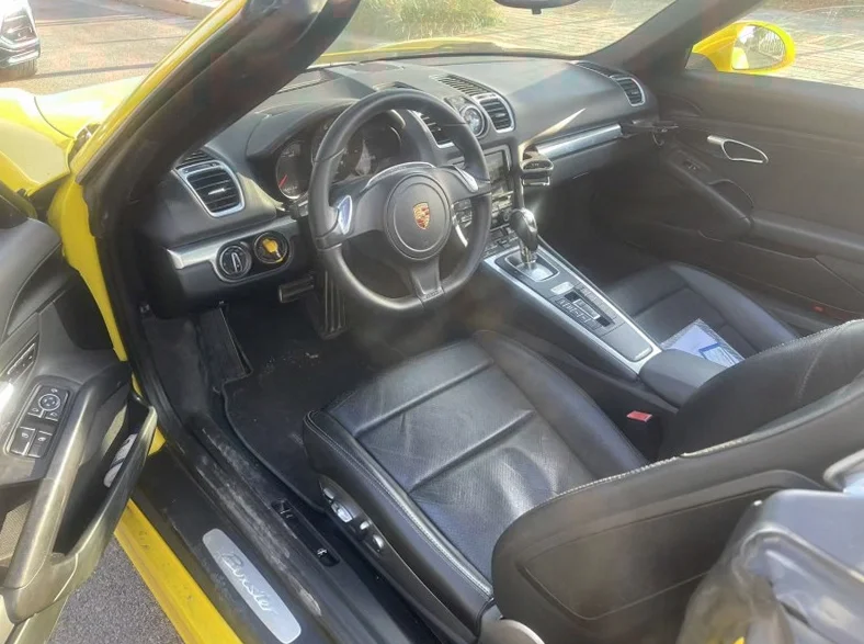 保时捷Boxster 后面外观二