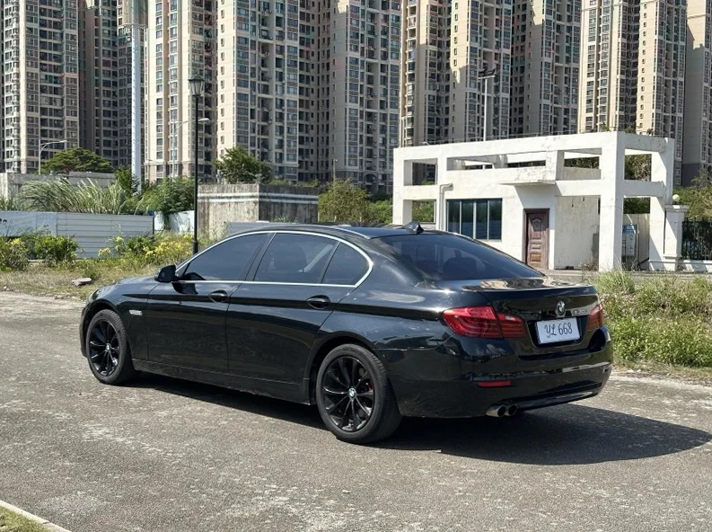宝马5系 内饰前排