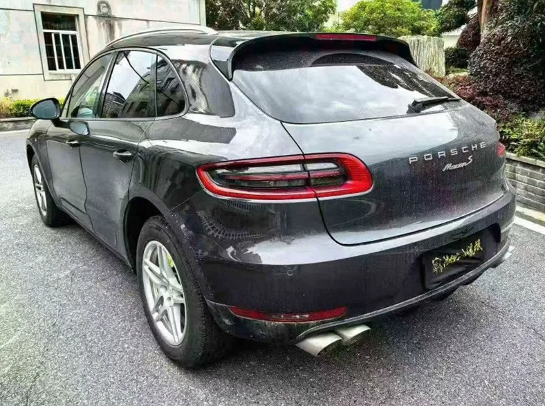 保时捷Macan 后面外观一