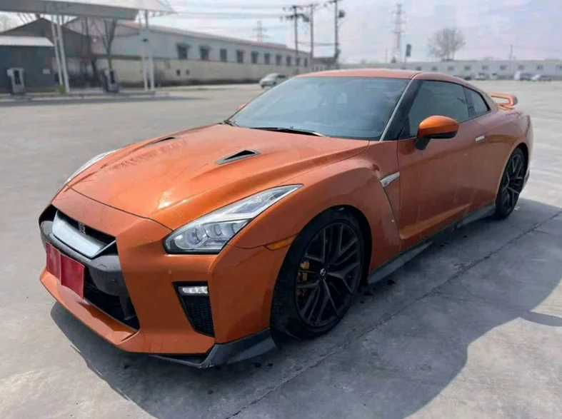 日产GT-R 后面外观一