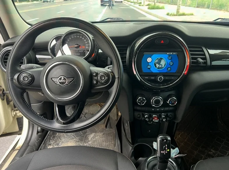 MINICooper 内饰后排