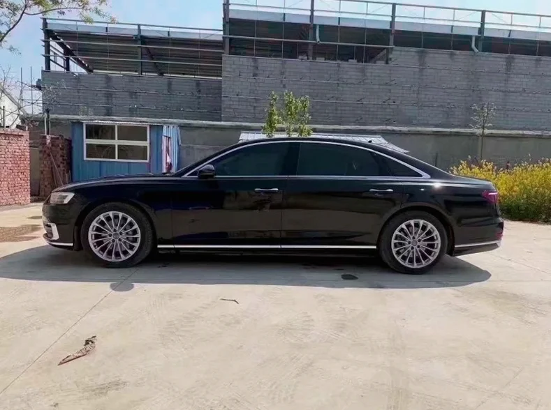 奥迪A8L 后面外观三