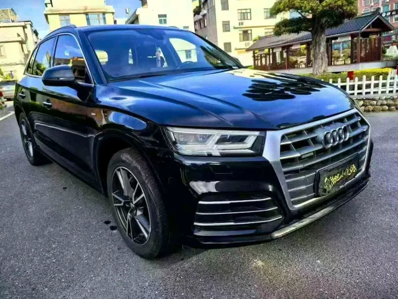 奥迪Q5 正面外观二