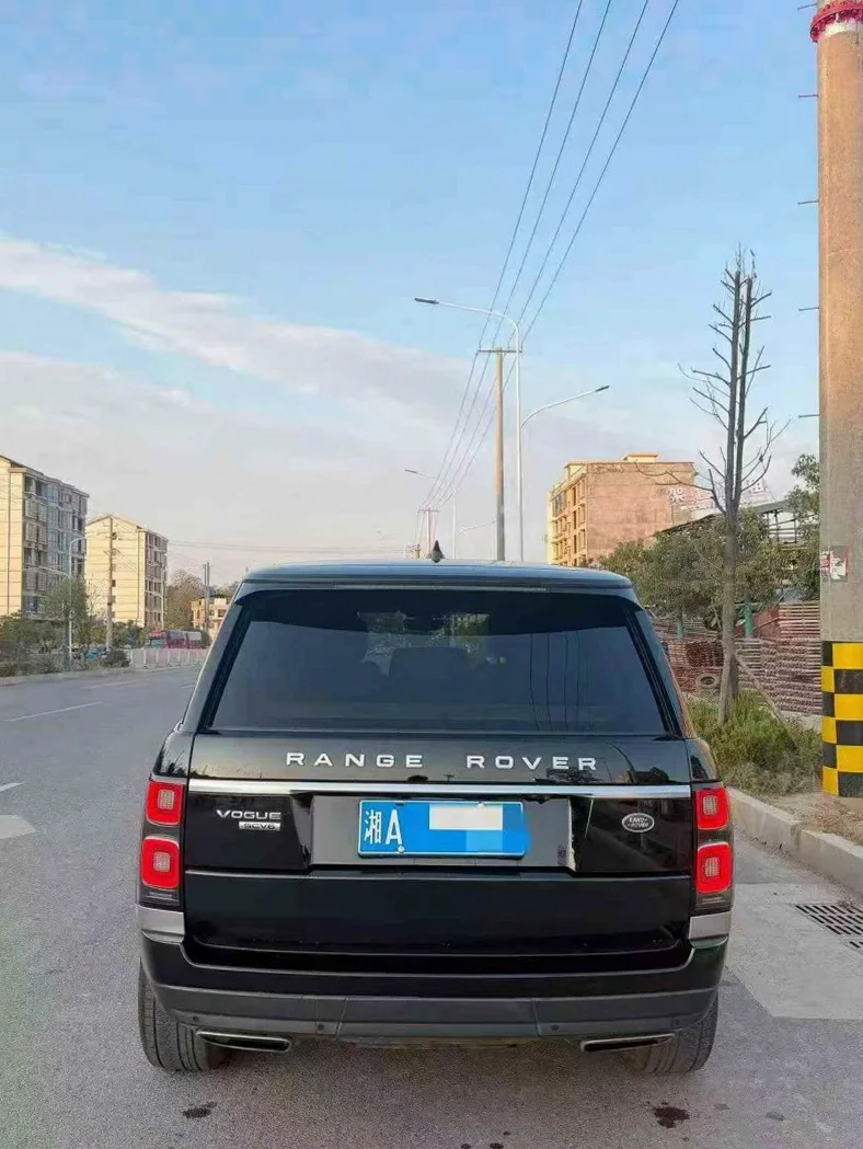 路虎揽胜行政 后面外观二