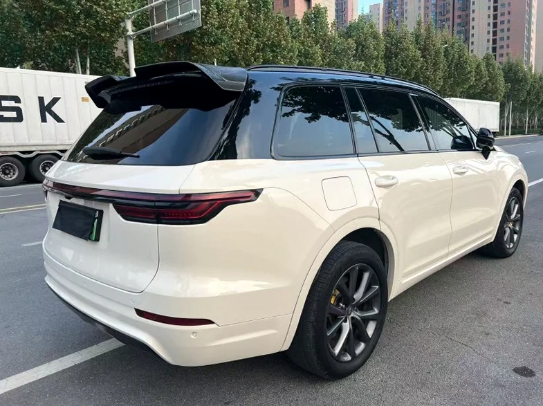 理想ONE 后面外观二