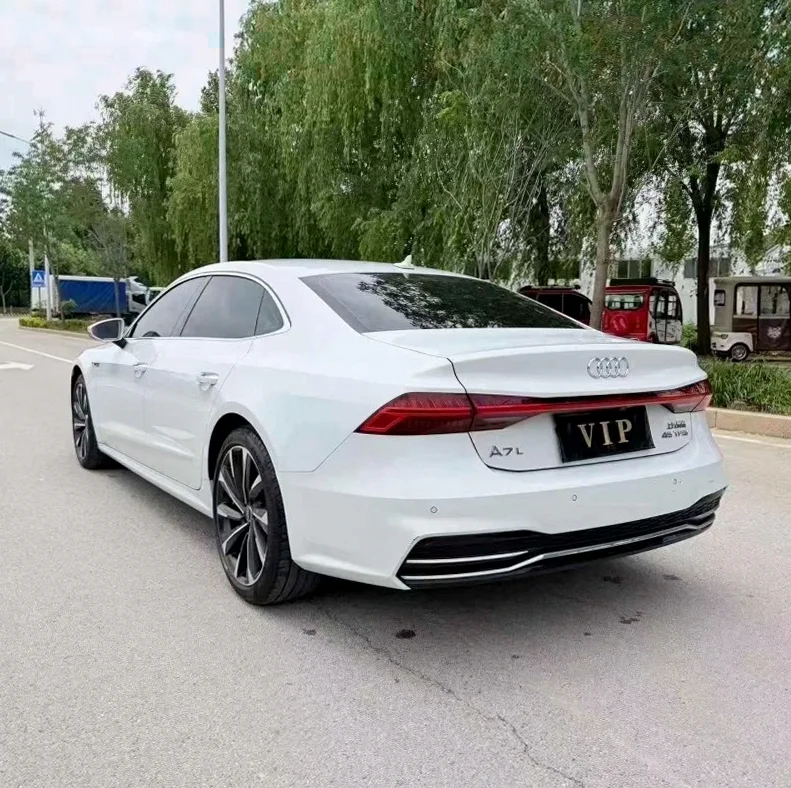 奥迪A7L 后面外观二