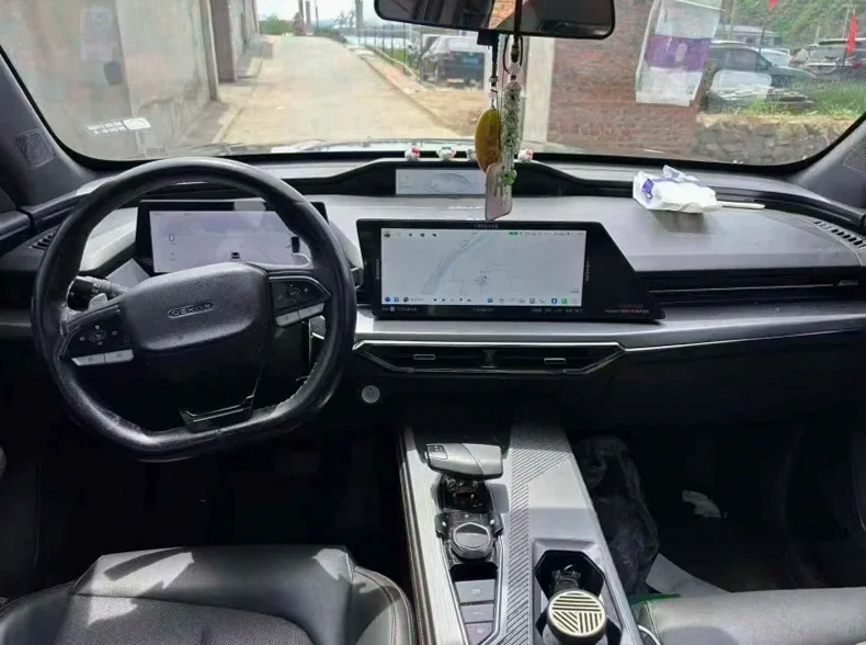 长安汽车欧尚 后面外观三