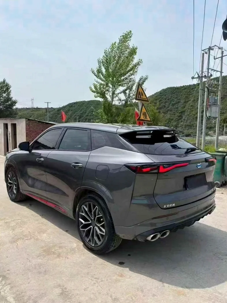 长安汽车欧尚 驾驶室