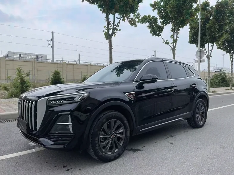 红旗HS5 后面外观二