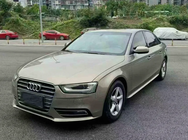 奥迪A4L 正面外观三