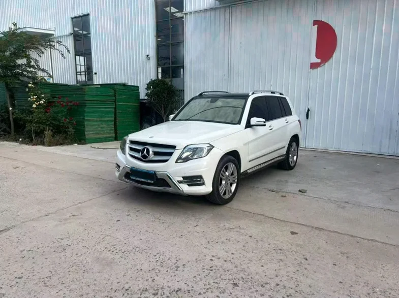 奔驰GLK 正面外观二