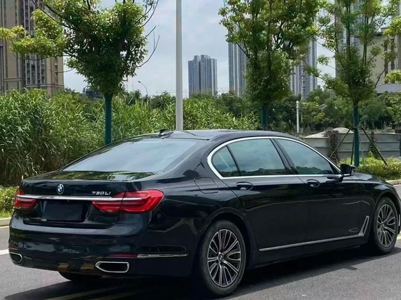 宝马7系 驾驶室
