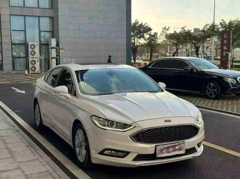 福特蒙迪欧 正面外观二