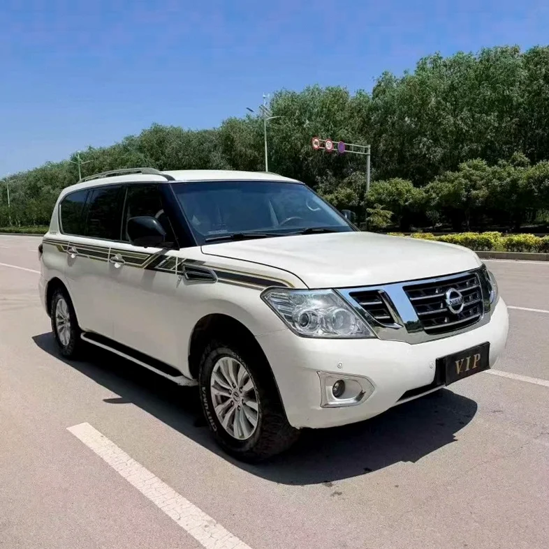 日产途乐 正面外观二