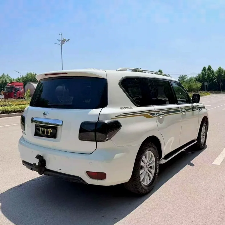 日产途乐 驾驶室