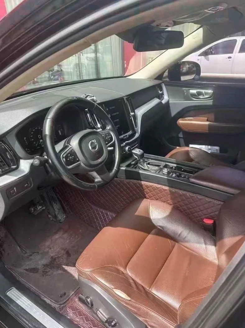 沃尔沃XC60 后面外观一