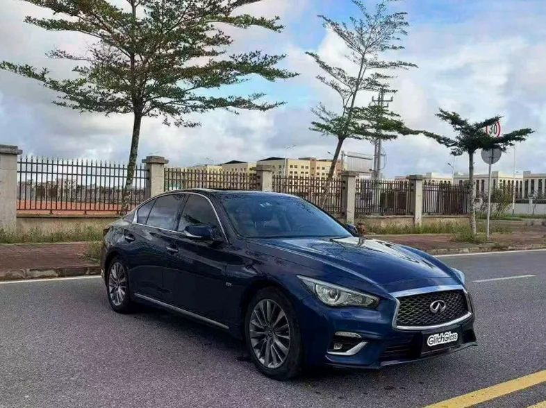 英菲尼迪Q50L 正面外观二