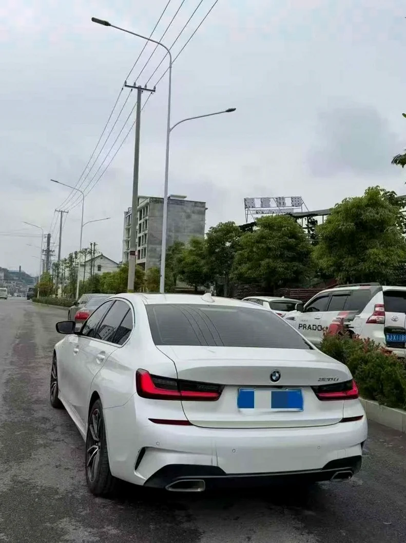 宝马3系 驾驶室