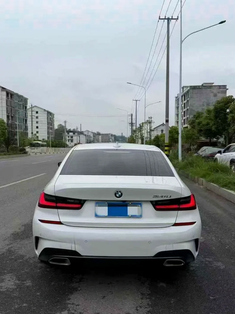 宝马3系 内饰后排