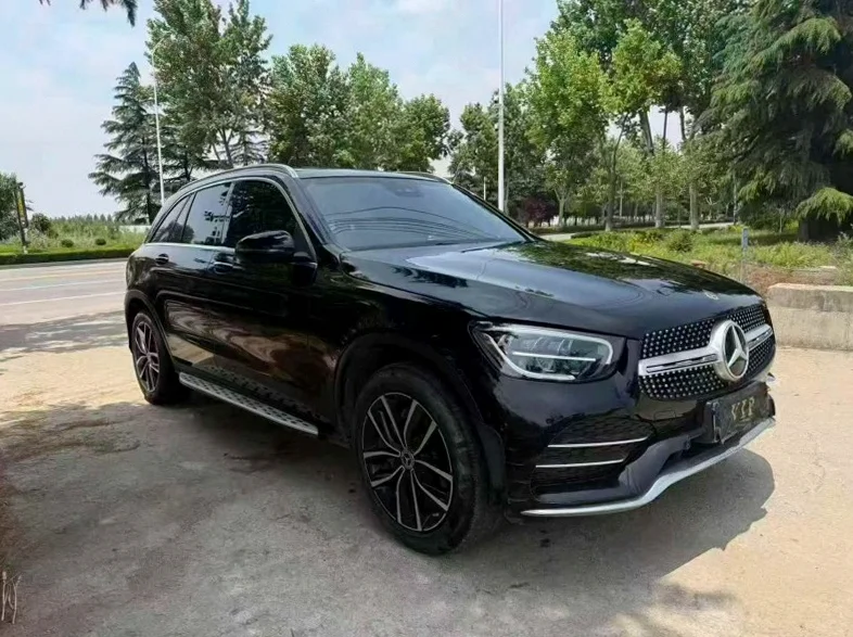 奔驰GLC 正面外观三