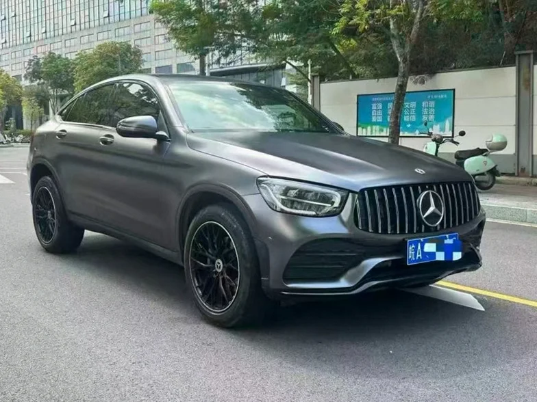 奔驰GLC 正面外观二