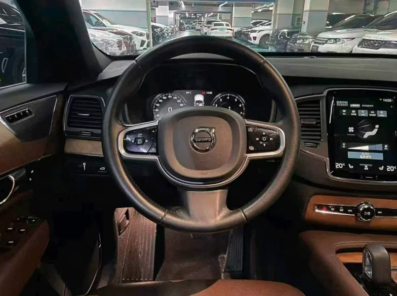 沃尔沃XC90 后面外观三