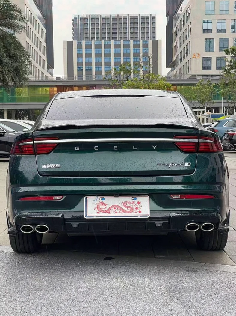 吉利星瑞 驾驶室