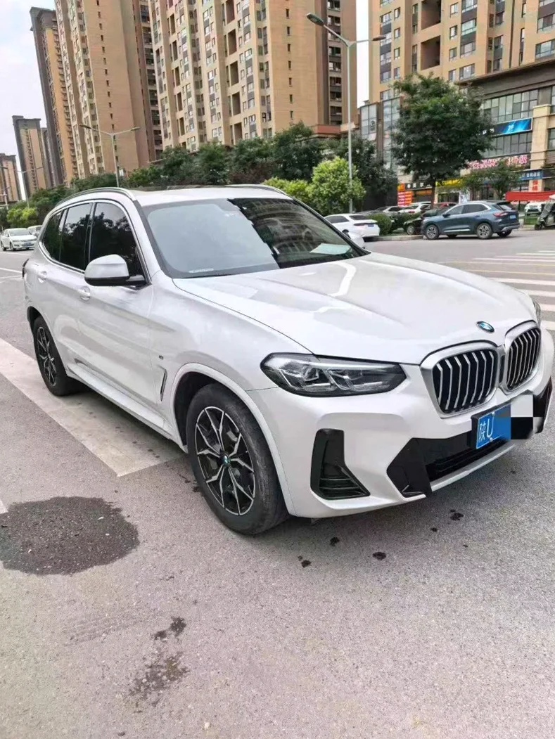 宝马X3 正面外观三