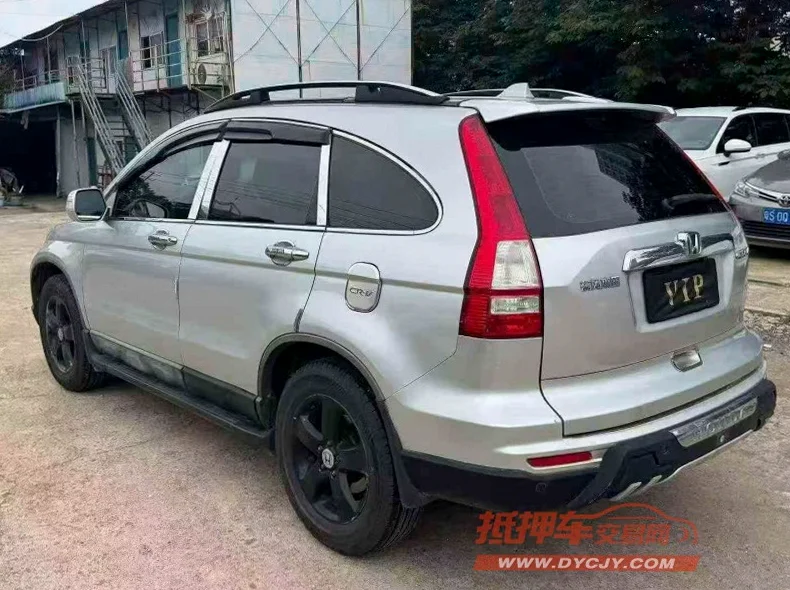 本田CRV 后面外观二