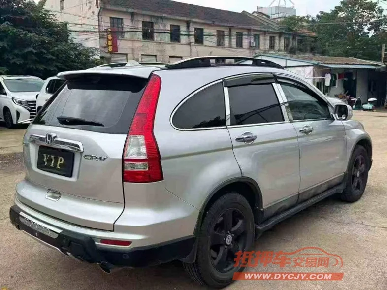 本田CRV 后面外观三