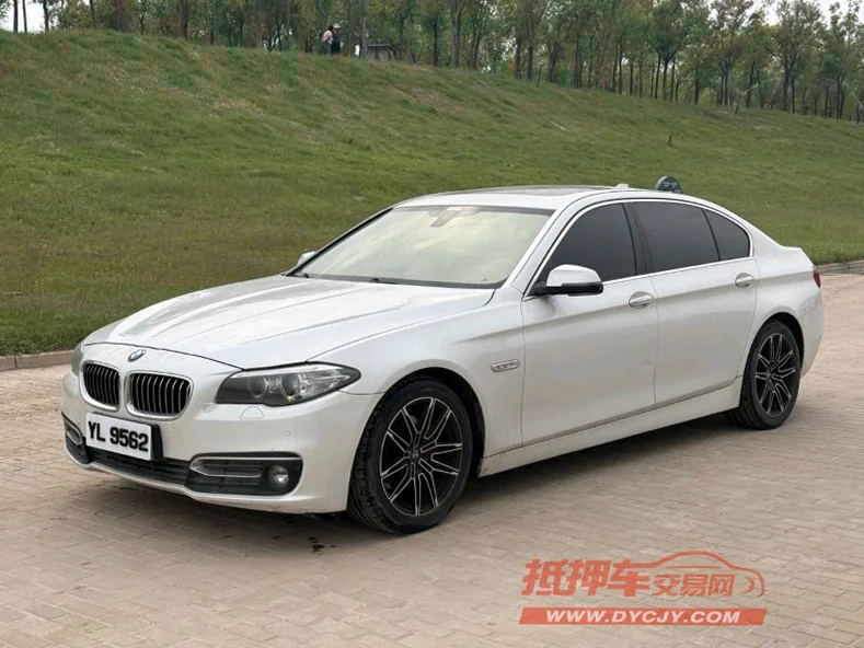 宝马5系 后面外观三